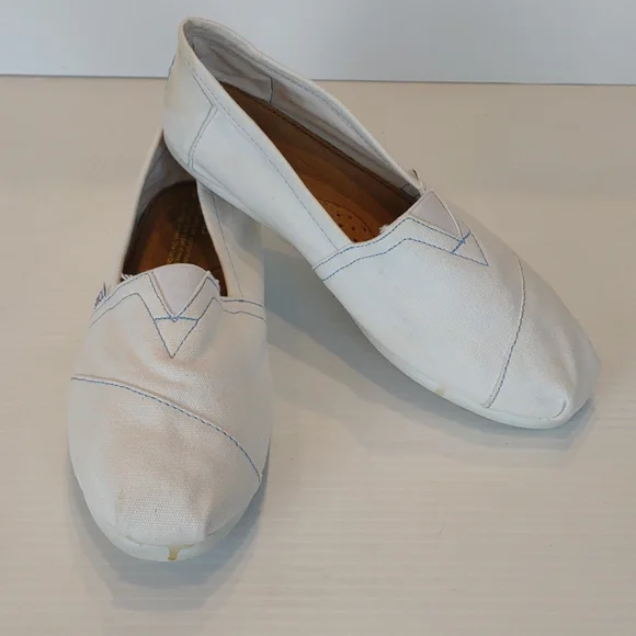 Toms Women's White With Blue Contrast Stitching Classic Alpargata Loafer Flats - Picture 2 of 12